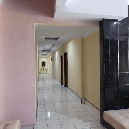 Bahari Family Hotel Bitung 外观 照片