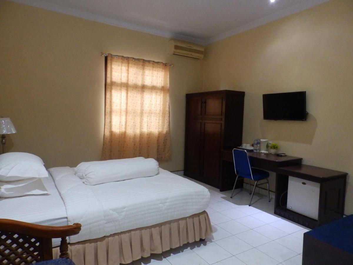 Bahari Family Hotel Bitung 外观 照片