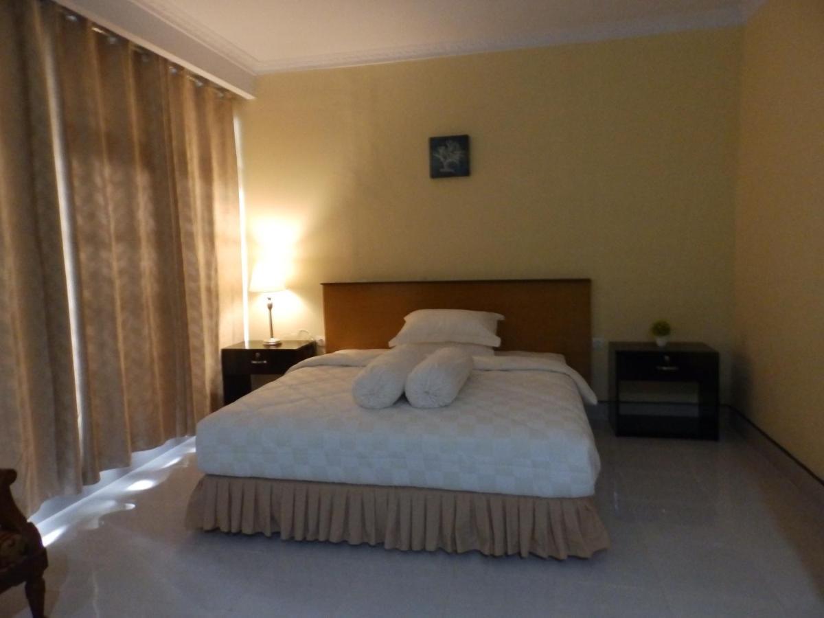 Bahari Family Hotel Bitung 外观 照片