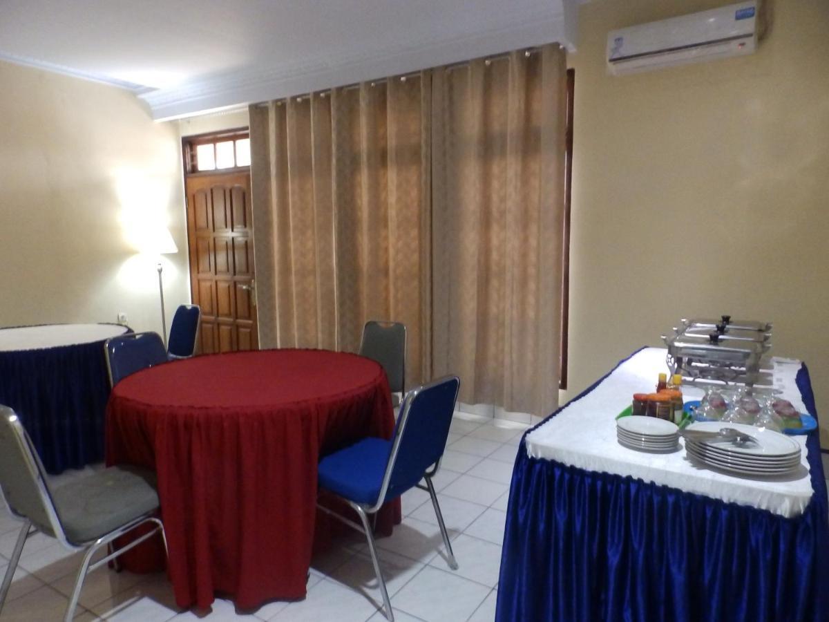 Bahari Family Hotel Bitung 外观 照片