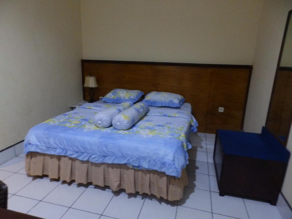 Bahari Family Hotel Bitung 外观 照片